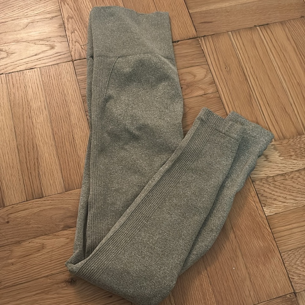 Green compression leggings - Picture 2 of 4